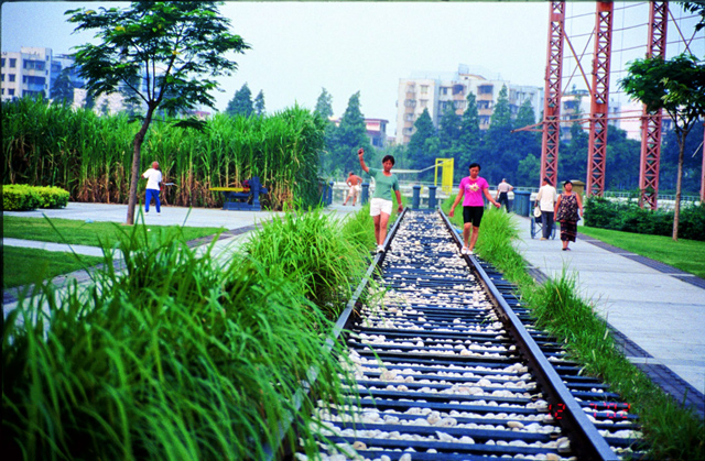 Ferrovia chinesa é transformada em parque público