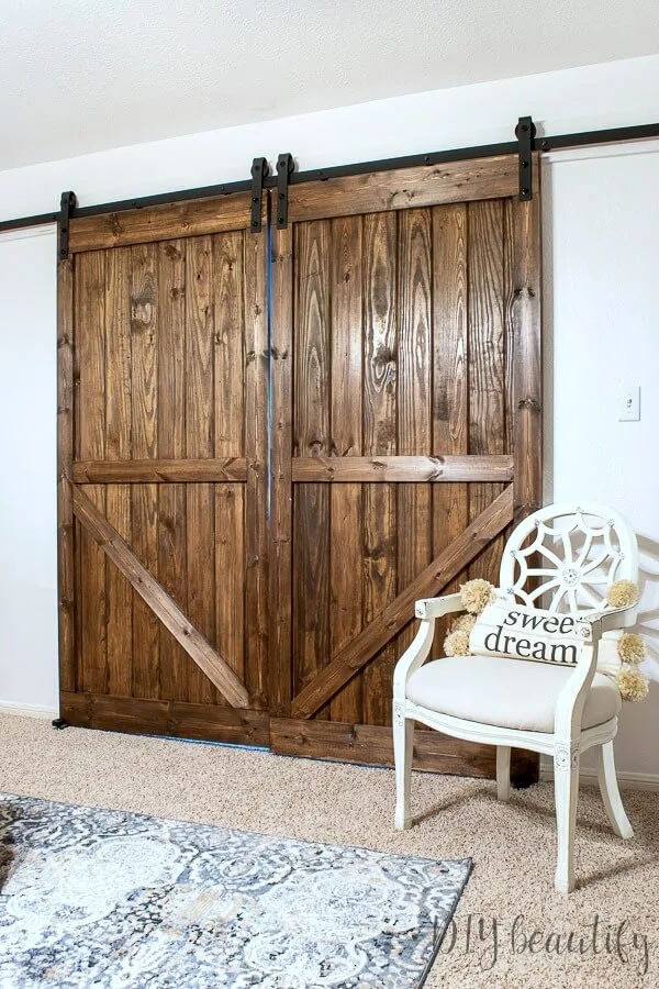 farmhouse barn doors