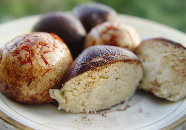 Raw Cashew Barfi Truffles