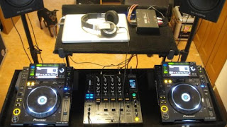 Equipamentos para dj, equipamento de dj, fone dj, mixer dj, speaker dj, dj para festas, mesa dj. mesa de dj, equipamentos para dj iniciante, quais os equipamentos para dj, equipamentos para dj completo, todos equipamentos para dj, aparelhos de dj, equipamentos de dj, aparelhos para festas, produtos para djs.