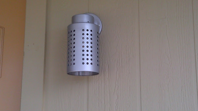 Utensil holder becomes exterior light