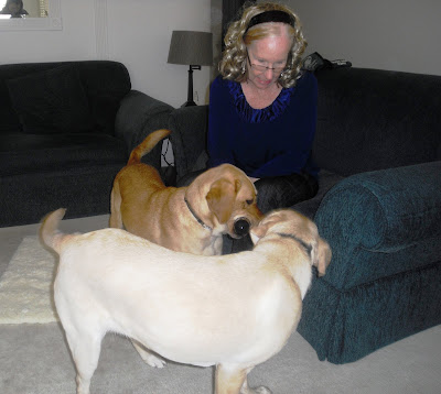 Glenda playing with Wendy and Reyna.