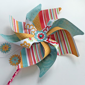 Make Lori Whitlock's Giant 3D Pinwheels with 12" x 12" paper. Tutorial by Janet Packer https://craftingquine.blogspot.co.uk for SilhouetteUK Graphtec GB.