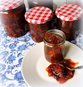 Spiced Pear Chutney