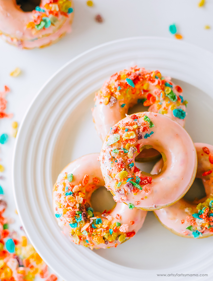 Fruity Pebbles Baked Donuts