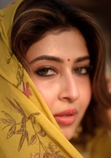 sonarika bhadoria small bindi