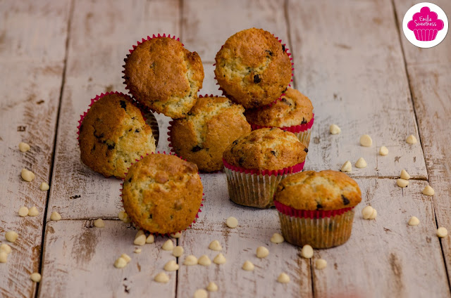 Muffins aux pépites de chocolat noirs et blancs - Hommage à Cassandra