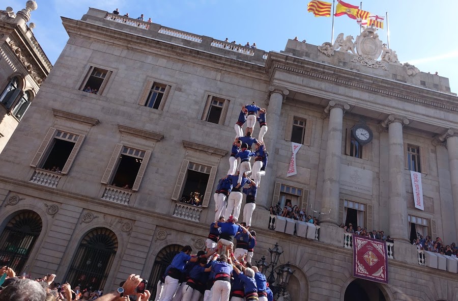 メルセ祭　人間の塔（Diada castellera de les colles locals）