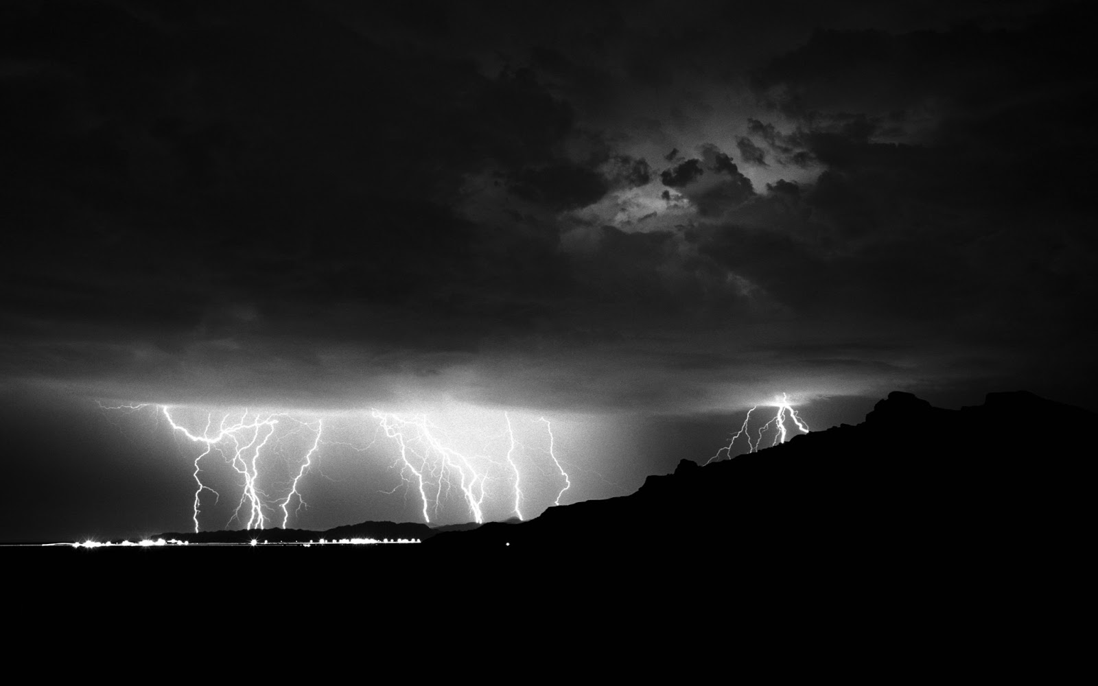 Best Desktop HD Wallpaper - Lightning Wallpapers