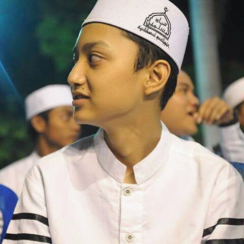 Foto Foto Manis Gus Azmi Yang Membaperkan Foto Foto Manis Gus Azmi Yang Membaperkan