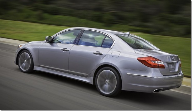 Hyundai-Genesis_2012_800x600_wallpaper_0a