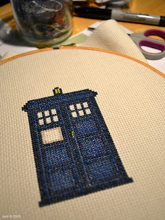 i realised after i was done that it's missing the black police box strip at the top