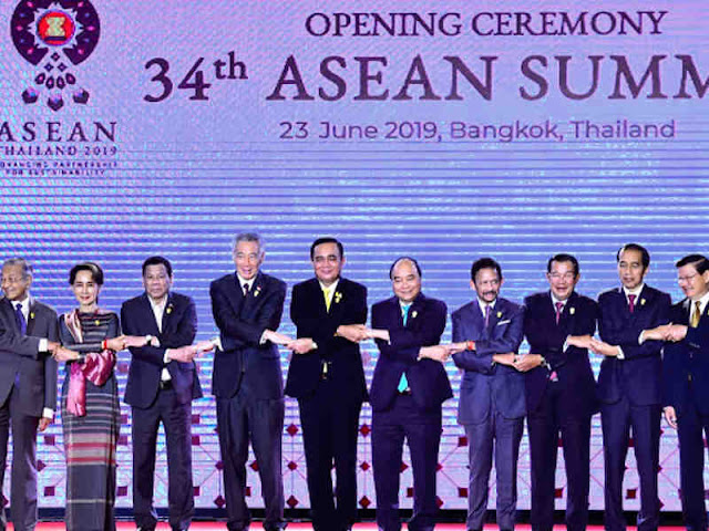 Jokowi Dorok Swasta di ASEAN Cari Peluang Saat Perang Dagang AS- Tiongkok