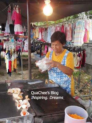 thai night market, phuket, thailand - pancake, thai snack