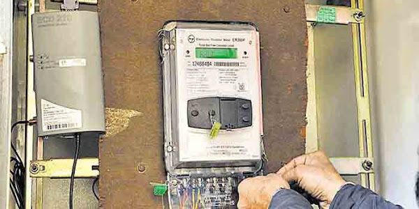 Smart Meters | വീടുകളില്‍ സ്മാര്‍ട് മീറ്ററുകള്‍ സ്ഥാപിക്കാന്‍ കെഎസ്ഇബിയുടെ നീക്കം; ഉപയോക്താക്കള്‍ക്ക് ഇരുട്ടടിയാകുമോ? 