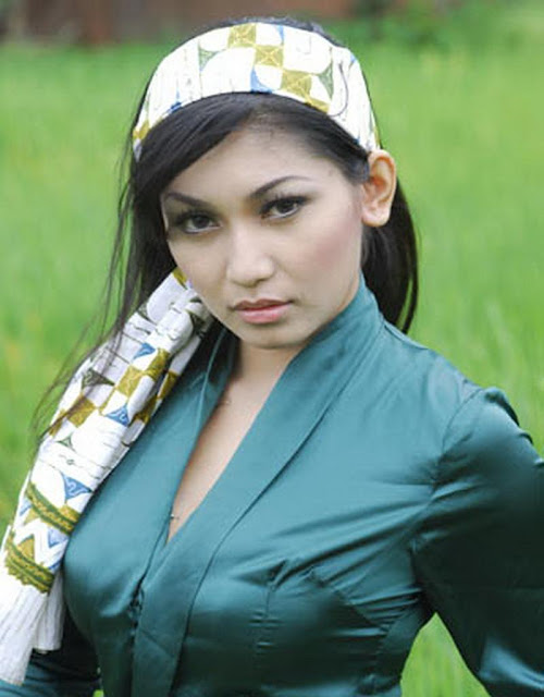 Indonesia Celeb Model Baby Margaretha