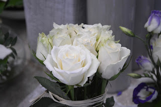 buket mawar putih