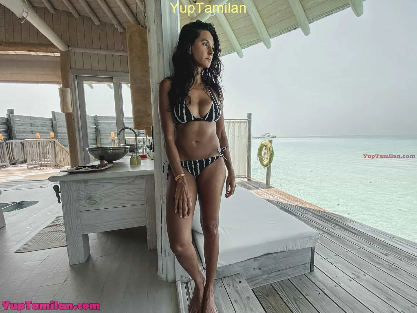 Shibani Dandekar Sexy Bikini Photos Flaunt Hot Assets