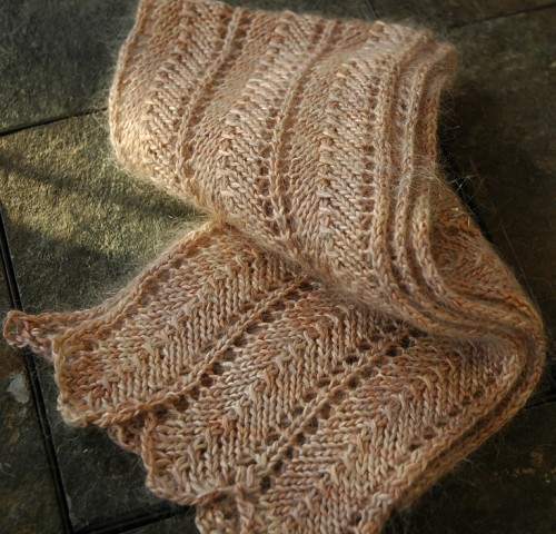 Cream of Spinach Scarf - Free Pattern 