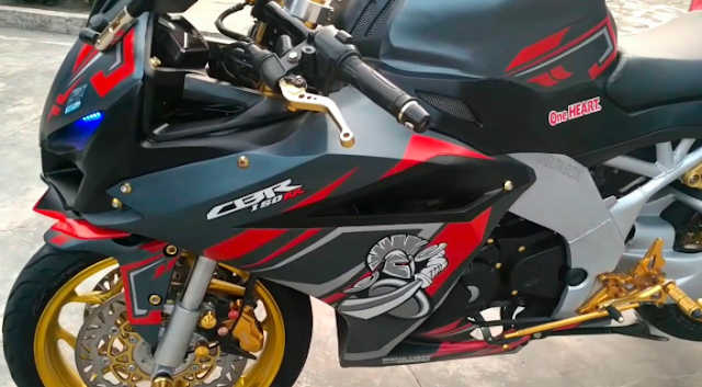 Gambar-Gambar Modifikasi Motor CBR 150 R Paling Keren Terlengkap