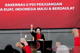 Megawati Ancam Pecat Kader PDIP Main Dua Kaki di Pemilu 2024