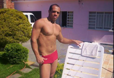 swimpixx: sexy speedos, free pics of speedo men, hot men in speedos and swimwear. Brazilian homens nos sungas abraco sunga