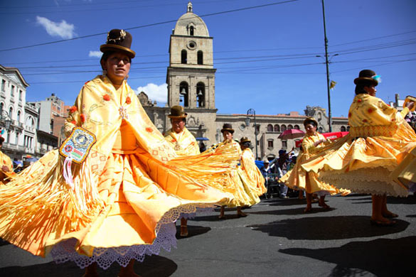 Gran Poder: La dimensión espiritual y material de la fiesta