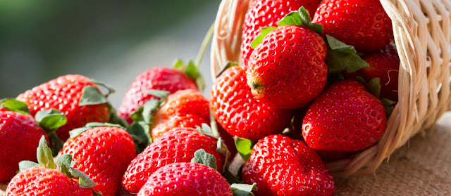 Manfaat Buah Strawberry Untuk Kecantikan Wanita