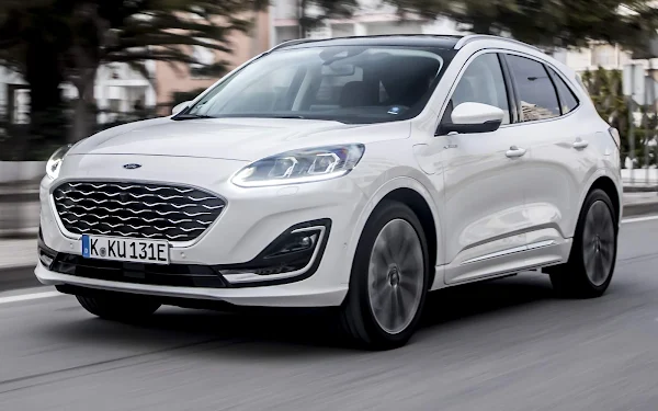 Ford Kuga Hybrid Plug-in 2023