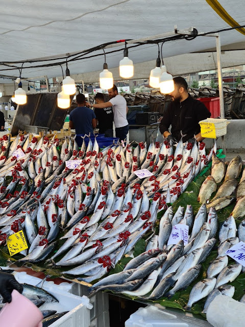 سوق الثلاثاء(سوق كاديكوي) في إسطنبول