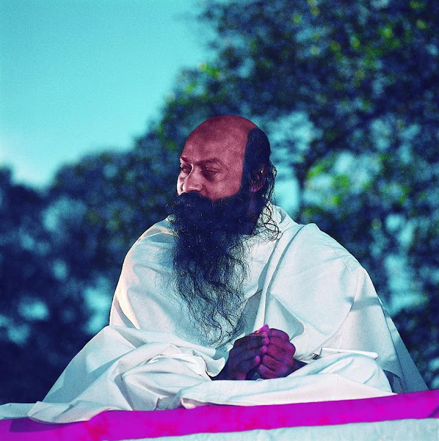 Osho Photographs - Osho&#39;s Rare Photographs Part-7