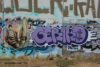 38 Graffiti Unik Keren dan Kreatif 