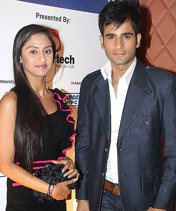 karan tacker & krystle dsouza  HD Wallpaper Download