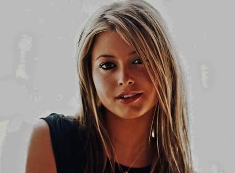 Holly Valance Dp Images for whatsapp Pinterest Facebook Instagram