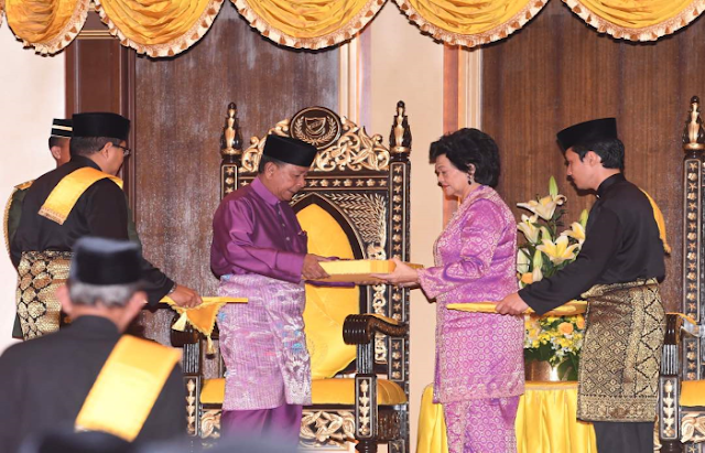 Sultanah Maliha Ketuai 3 Kerabat Terima Darjah Kedah