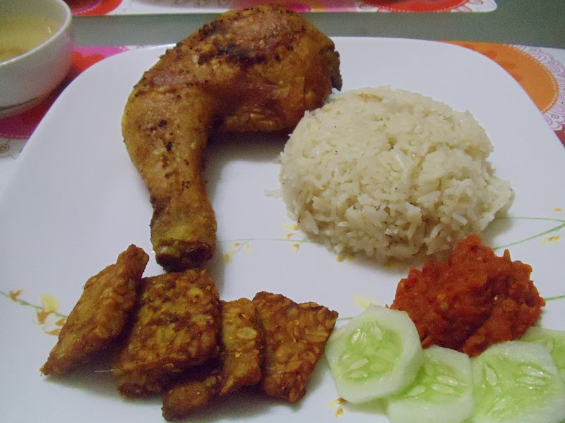 Life is colorful: Step by Step Nasi Ayam Penyet (sangat 