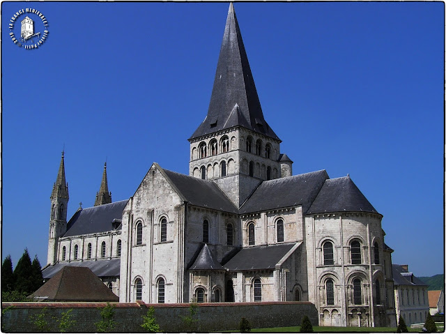 SAINT-MARTIN-DE-BOSCHERVILLE (76) - Abbatiale romane Saint-Georges de Boscherville