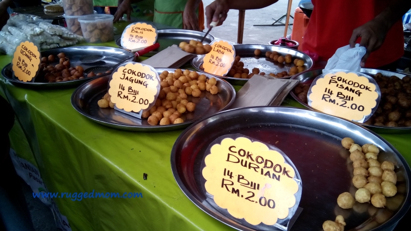 Kuih Peneram Shah Alam - Contoh Moo