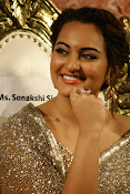 Sonakshi Sinha at Lingaa Audio-thumbnail-4