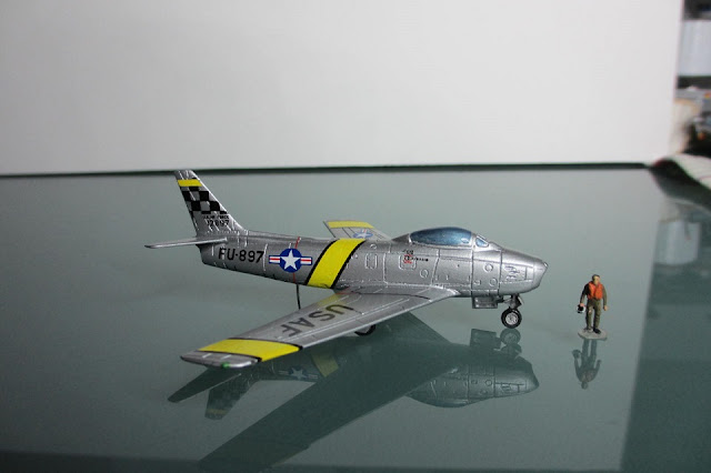 1/144 North American F-86 Sabre USAF diecast metal aircraft miniature