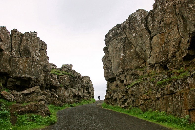 The Mid-Atlantic Ridge in Iceland | Amusing Planet