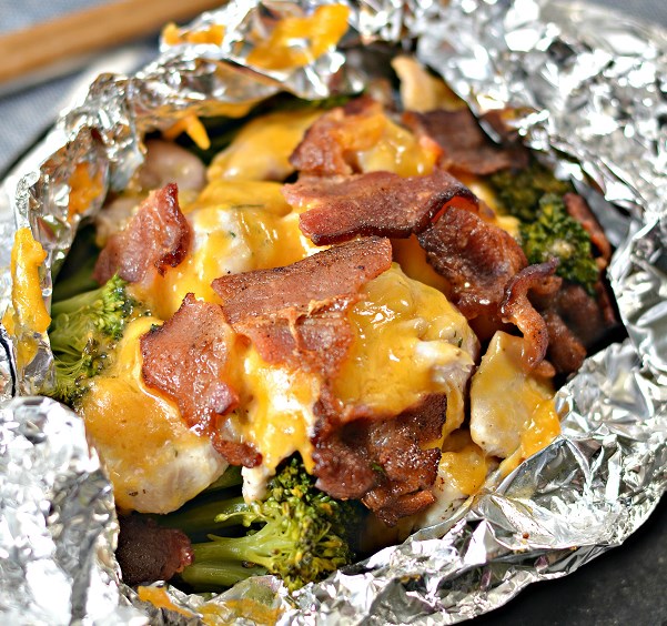 Chicken Bacon Ranch Foil Packets #dinner #familyrecipe