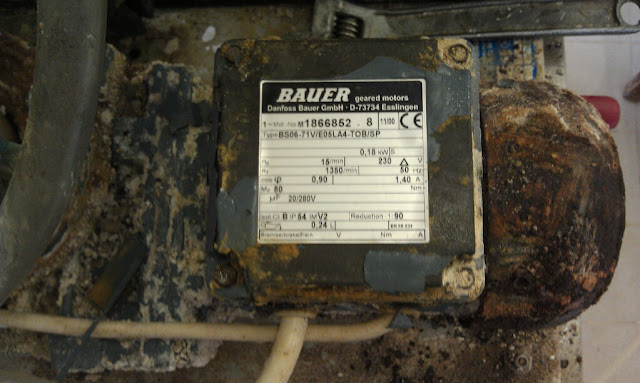 Электродвигатель с редуктором Bauer