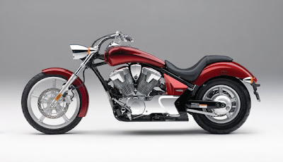 2010-Honda-vt1300cs-sabre