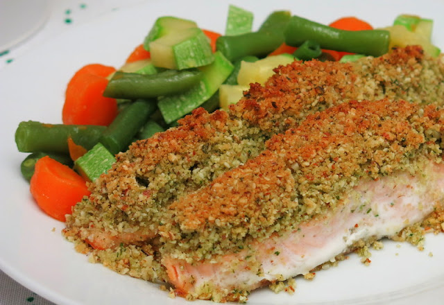 SALMÓN CON COSTRA DE ALMENDRAS