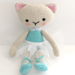 http://www.artedetei.com/2017/08/alissa-la-gatita-bailarina-amigurumi.html