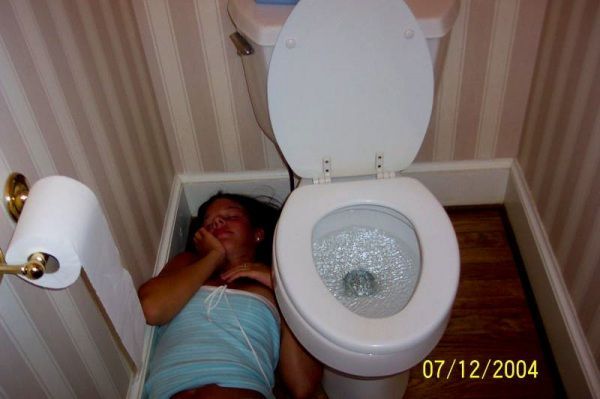 Passed Out Drunk Girls Pictures16