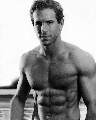 blade 3 ryan reynolds workout. Ryan Reynolds Weight His