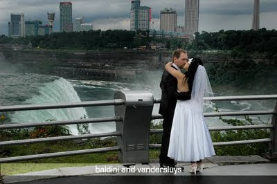  Niagara  Falls  Wedding  Specialists Services kauai weddings 