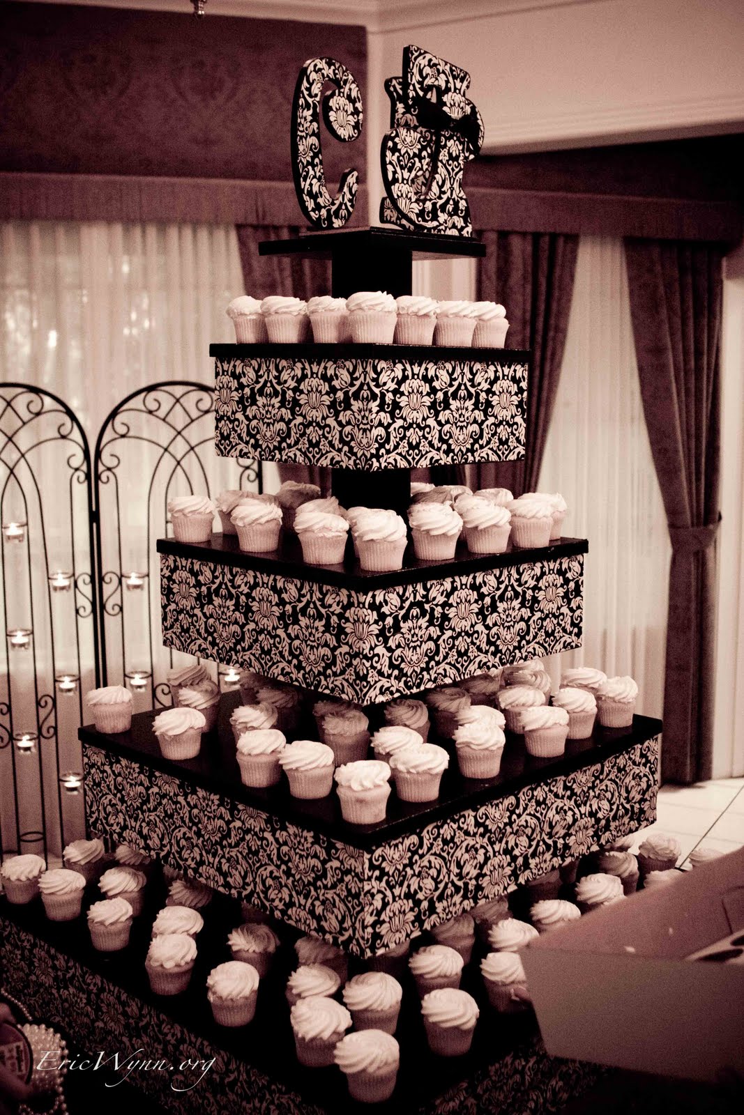 Damask 5 Tier Cupcake Tower